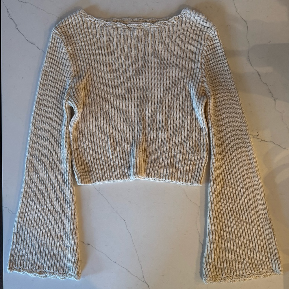 Women’s Cropped Sweater with bell sleeves